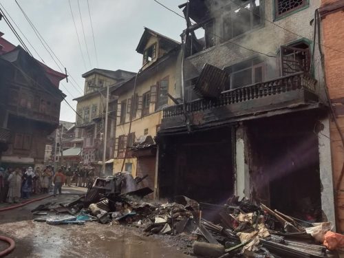 Srinagar house on fire