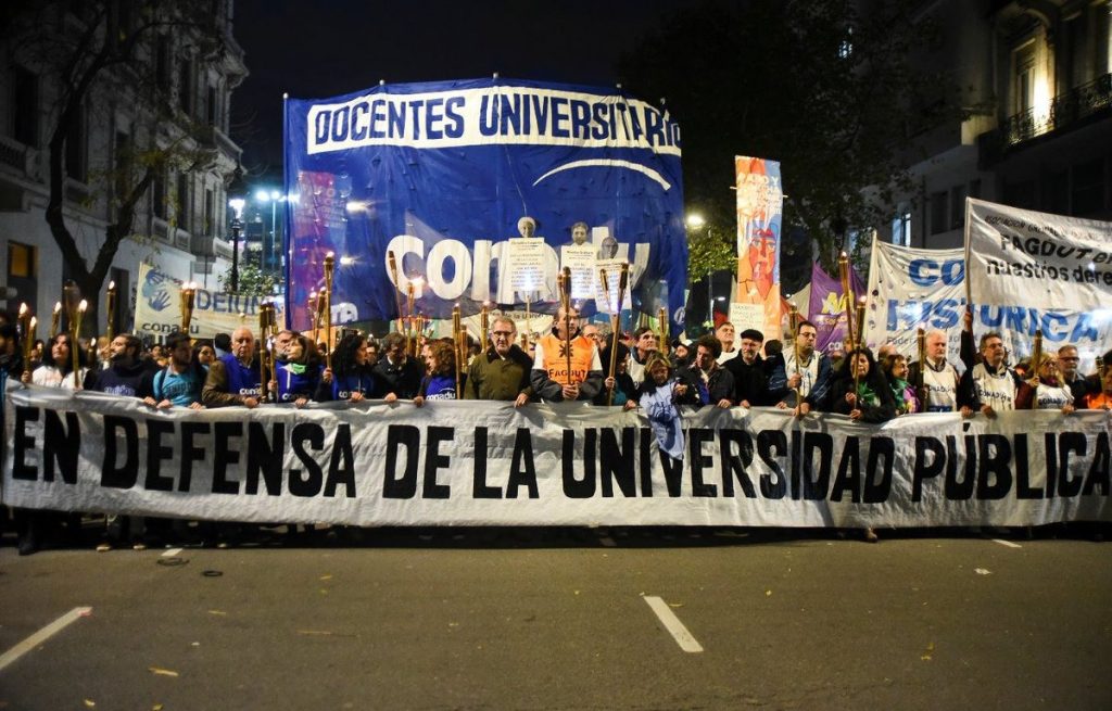 Fresh Protests In Argentina Against Macri’s Economic Measures : Peoples ...