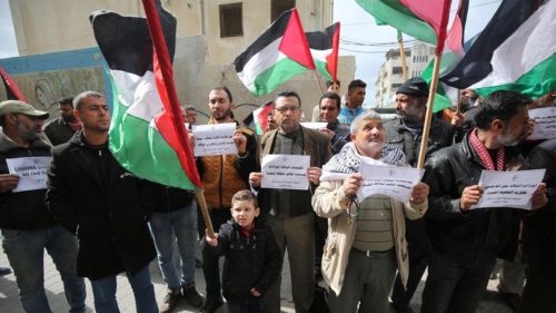 Gazans protest reduction in services by UNRWA : Peoples Dispatch