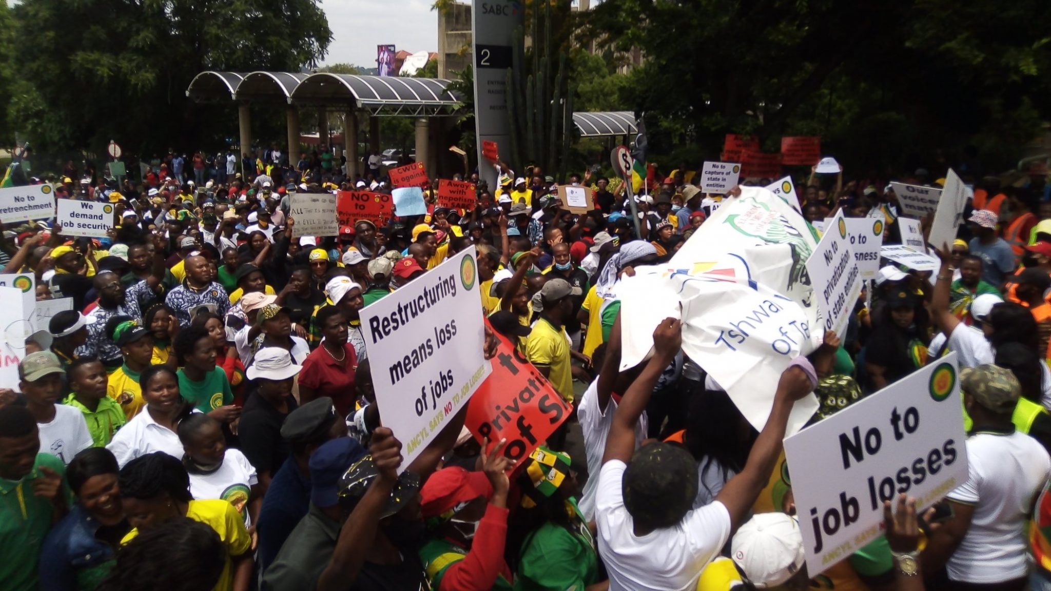 Santander Bank is likely to close 140 branches in UK Peoples Dispatch