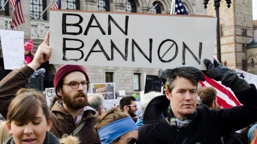 Trump pardons Bannon