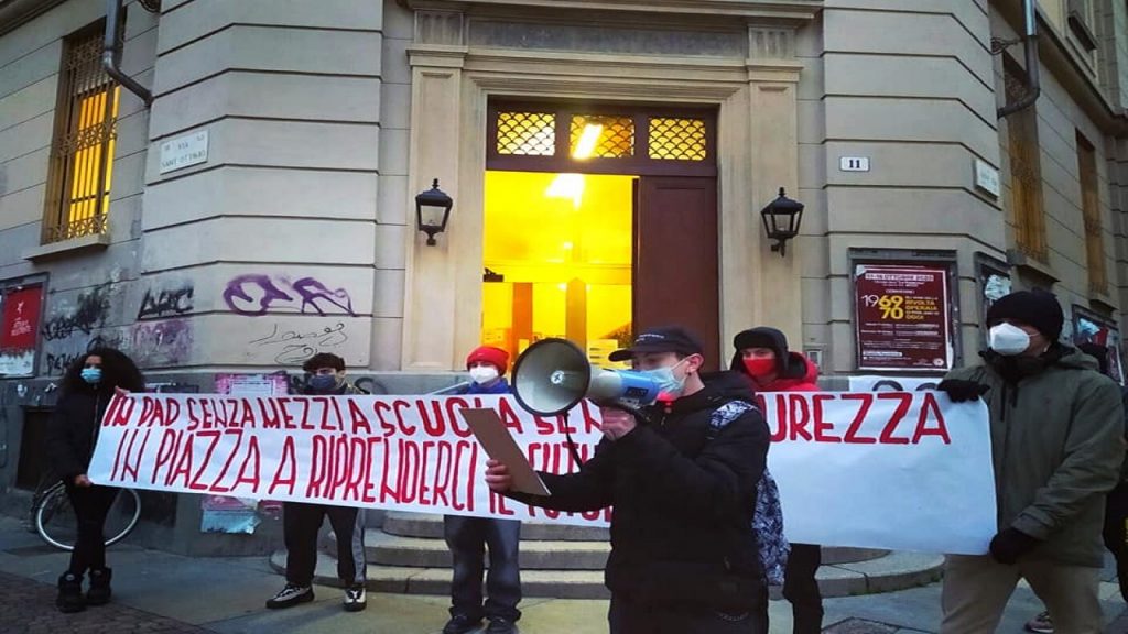 Communist youth mobilize across Italy demanding safety in schools ...