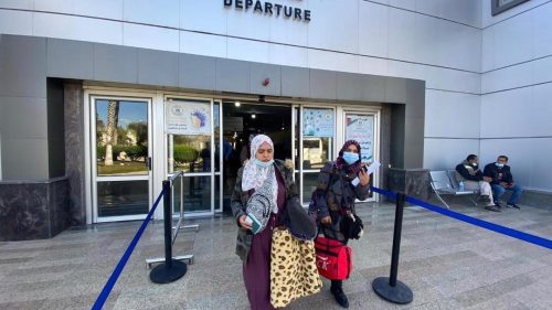 Egypt opens Rafah border