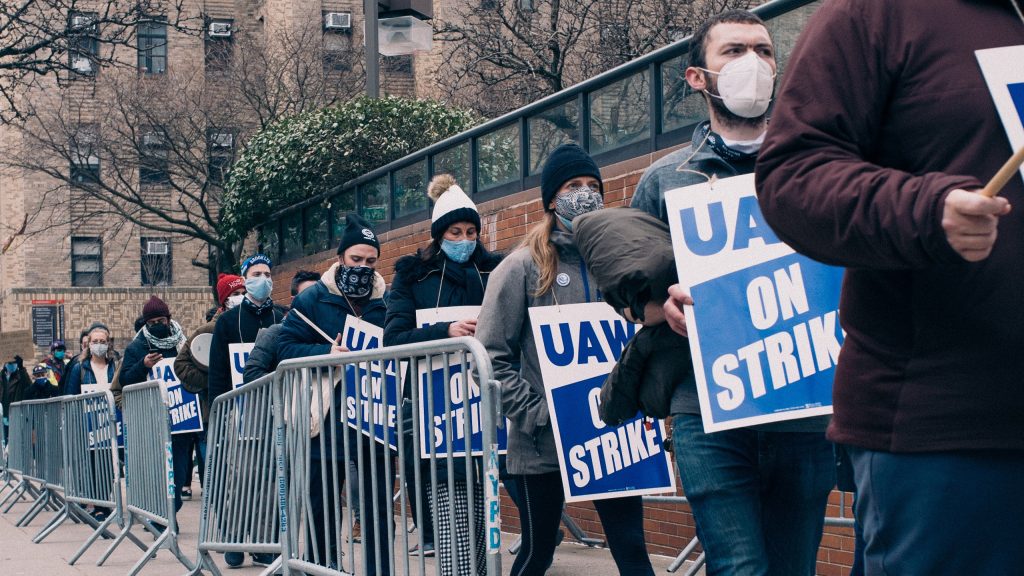 Students workers in US universities mobilize for better work conditions ...