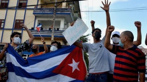 Cuba calls for defense of the revolution and an end to the blockade ...