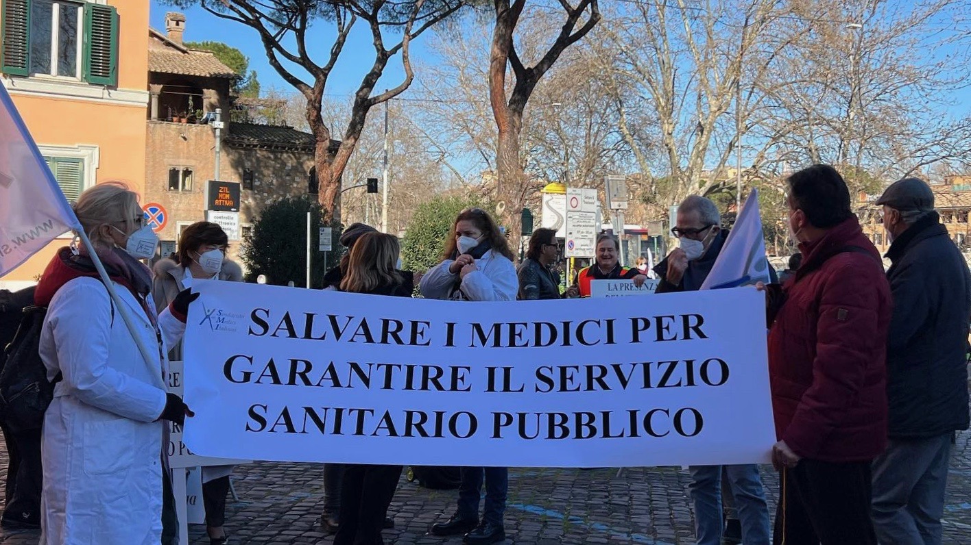 Italian doctors strike