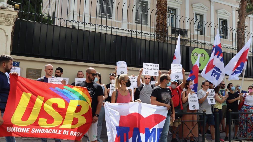 Italian Logistics Workers Struggle For Pay And Dignity Peoples Dispatch