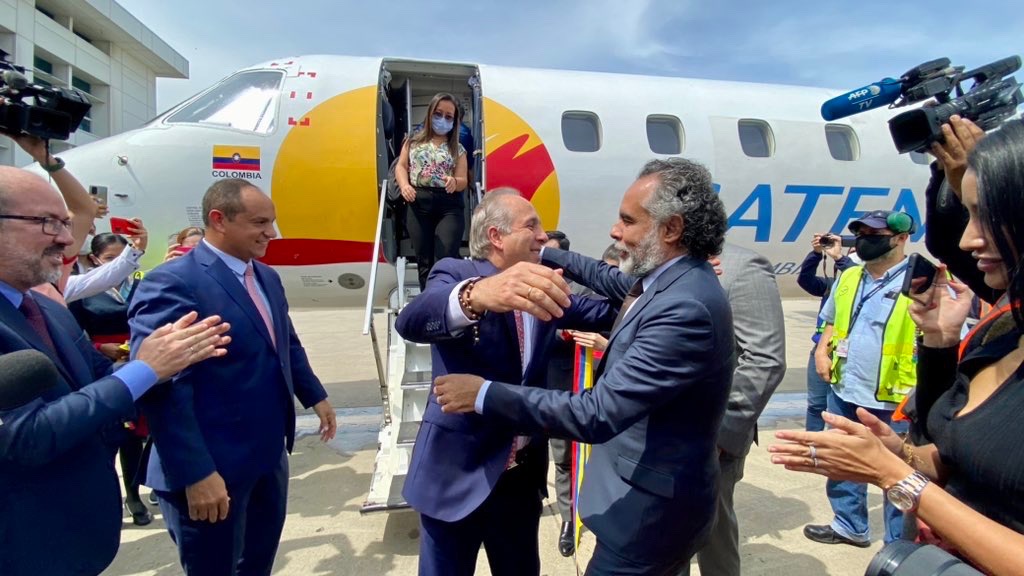 Colombia-Venezuela flights resume