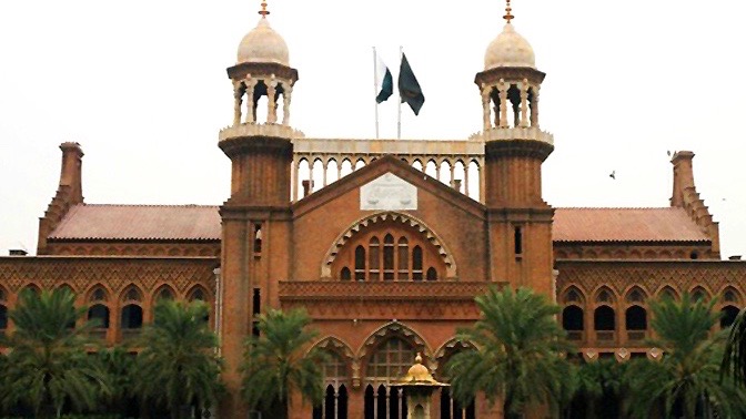 Pakistan court strikes down sedition law