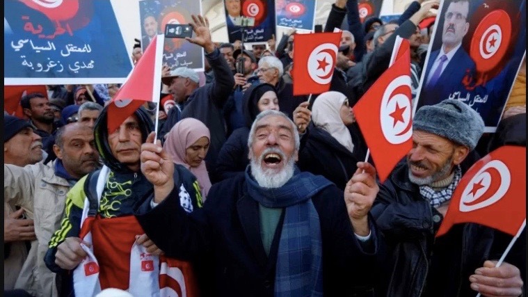 Tunisia protests against arrests