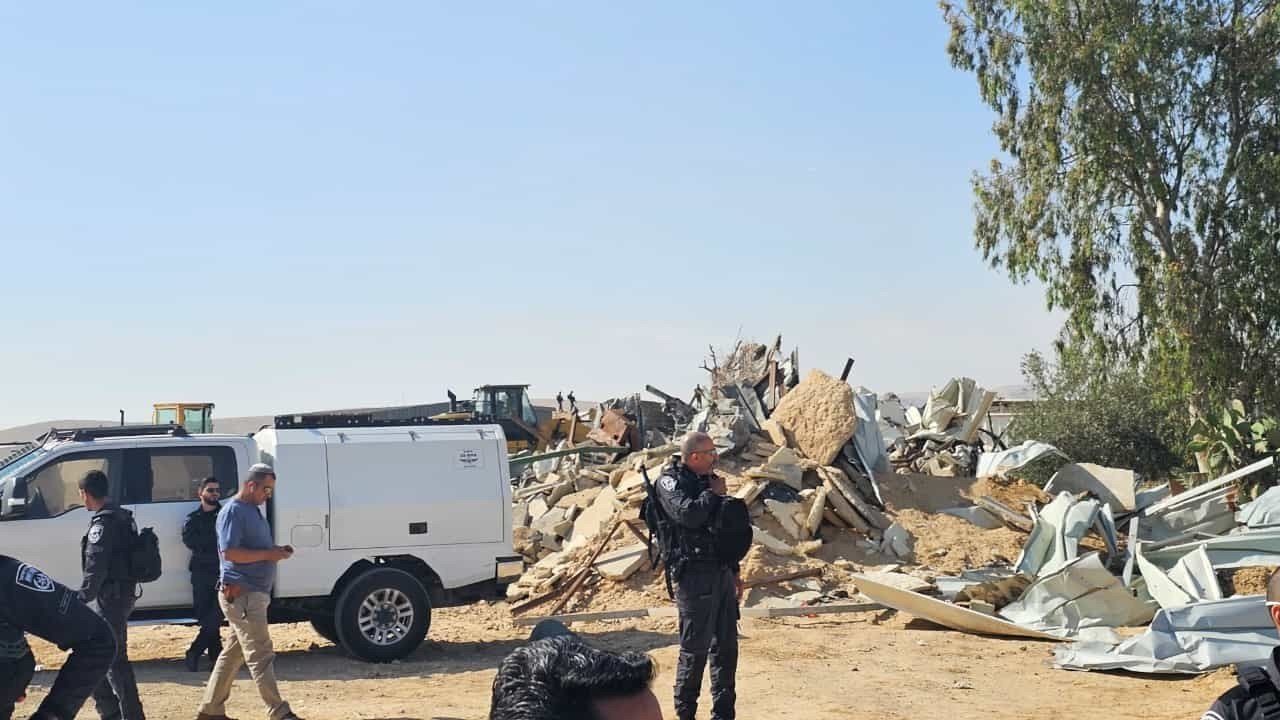 Israeli home demolitions in Negev desert