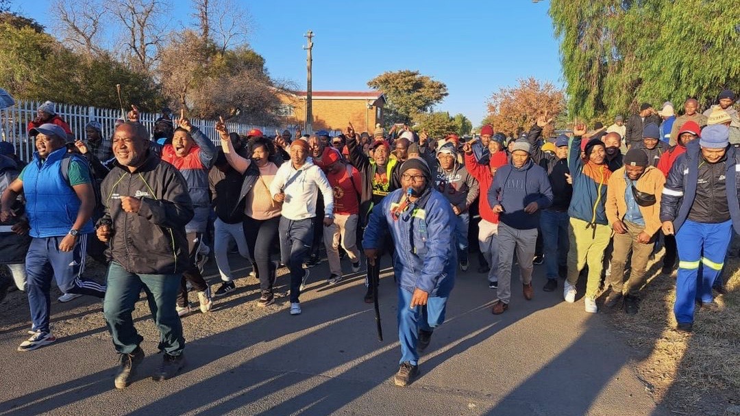 NUMSA Ekapa mine strike South Africa
