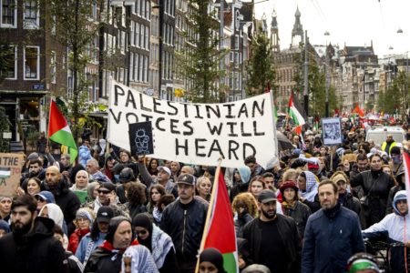 A protest in the Netherlands against the Israeli attack on Gaza. Photo: Photo: Robin van Lonkhuijzen