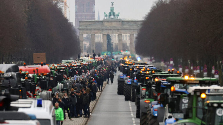 Farmers’ Protests Surge In Germany Against Cuts In Subsidies And Tax ...