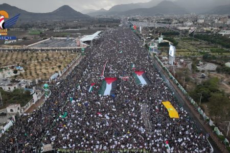 Massive marches took place across Yemen in reaction to US-UK aggression, as well as the US’s designation of Ansar Allah as a terrorist organization. Marchers defiantly chanted “steadfast with Palestine, and America is the mother of terrorism." (Photo: Yemen News Agency)