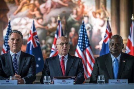 US Secretary of Defense Lloyd Austin with British Defense Secretary John Healey and Australian Defense Minister Richard Marles in an AUKUS meeting in London. Photo: US Department of Defense