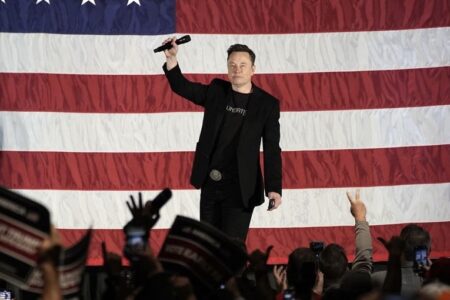 Elon Musk at a Trump rally. Photo: X / Elon Musk