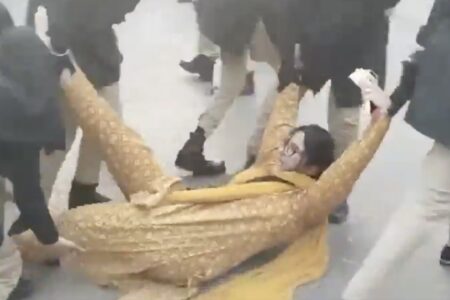 Arrest of activists in Sindh Rawadari March in Karachi. Photo: Screenshot