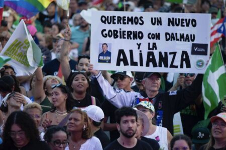 Supporters of Country Alliance. Photo: Patria Nueva PR
