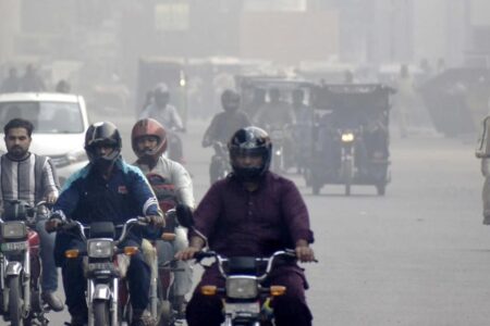 Pollution in Lahore last year. Photo: Xinhua