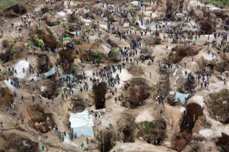 Luwowo Coltan mine near Rubaya, North Kivu. At the time the photo was taken in 2014, the Luwowo mine was believed to be conflict free. Photo: MONUSCO/Sylvain Liechti