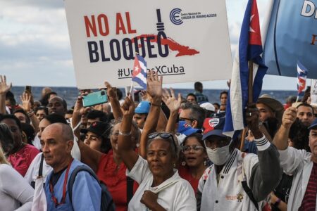Over half a million Cubans filled the Malecón on Friday December 20 in a massive march against the US blockade. Photo: Presidencia Cuba