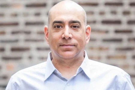 Palestinian journalist Ali Abunimah was detained in Zurich on Saturday