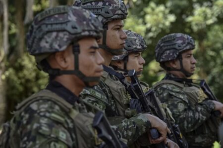 Hundreds of more troops from the Colombian Army have been deployed to Catatumbo in the last week. Photo: Minister of Defense Colombia