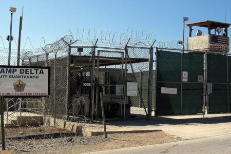 Detention center at the Guantánamo Bay Naval Base. Photo: US DoD / Wikimedia Commons