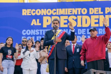After the official ceremony in the National Assembly, Nicolás Maduro swore in with the people of Venezuela outside the Miraflores Palace. Photo: Zoe Alexandra