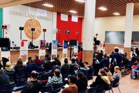 People at Mexican Consulate in March, 2018.
(Photo: Mexican Consulate of Chicago)