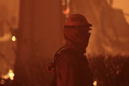 Wildfires continue to burn throughout the Los Angeles area on January 13. Photo: Wiki Media Commons