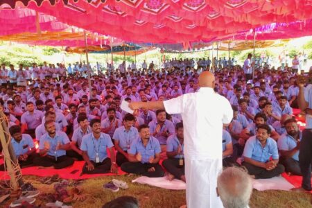 CITU State Secretary K. C. Gopikumar meets and greets Samsung workers on their 4th day of protest. Photo: CITU Tamil Nadu/FB