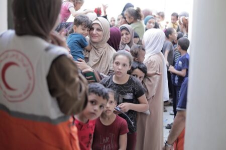 Children line up for a vaccination campaign in Gaza.
(Photo: PRCS/X)