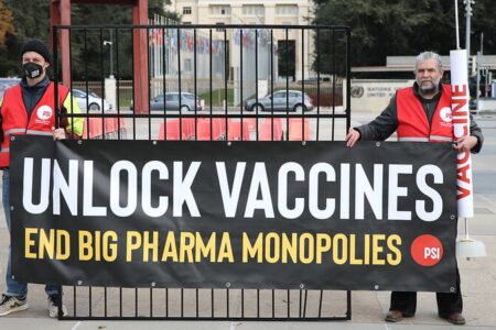 2021 Global Day of Action: Support the TRIPS waiver Campaign to end the Vaccine Apartheid. Source: Public Services International/Flickr