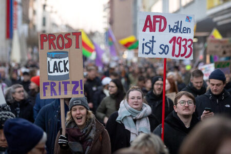 Anti-far-right protest in Saarbrücken, February 2025. Source: Kai Schwerdt/Flickr
