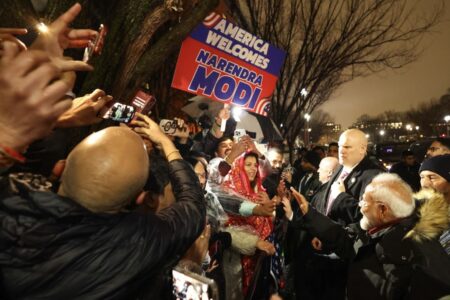 Indian PM Narendra Modi greeted by supporters in Washington DC. Photo: Narendra Modi / X