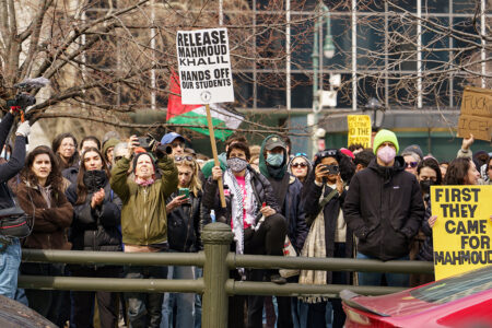 Hundreds rally for Mahmoud Khalil on New York City on March 12 (Photo: Jonathan Bloom)