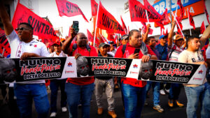 Workers strike Panama