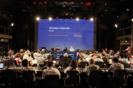 Russian economist Yaroslav Lissovolik speaks on the panel discussion "New Financial Architecture" at the IV Dilemmas of Humanity Conference. Photo: Priscila Ramos