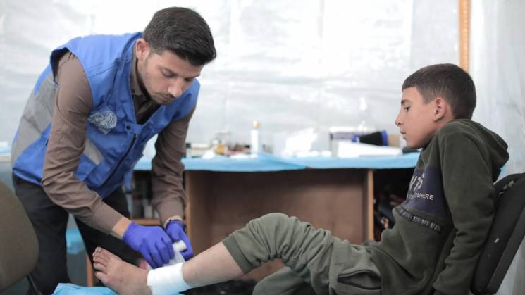 Gaza hospitals shut down, Israel continues to block medical