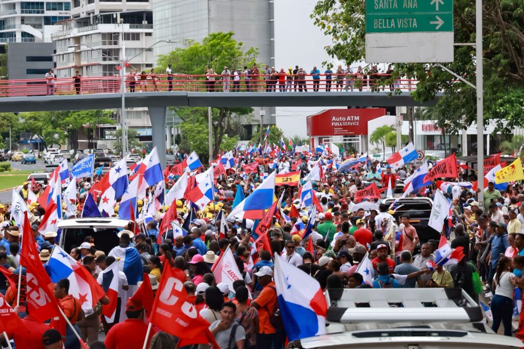 panama massive march
