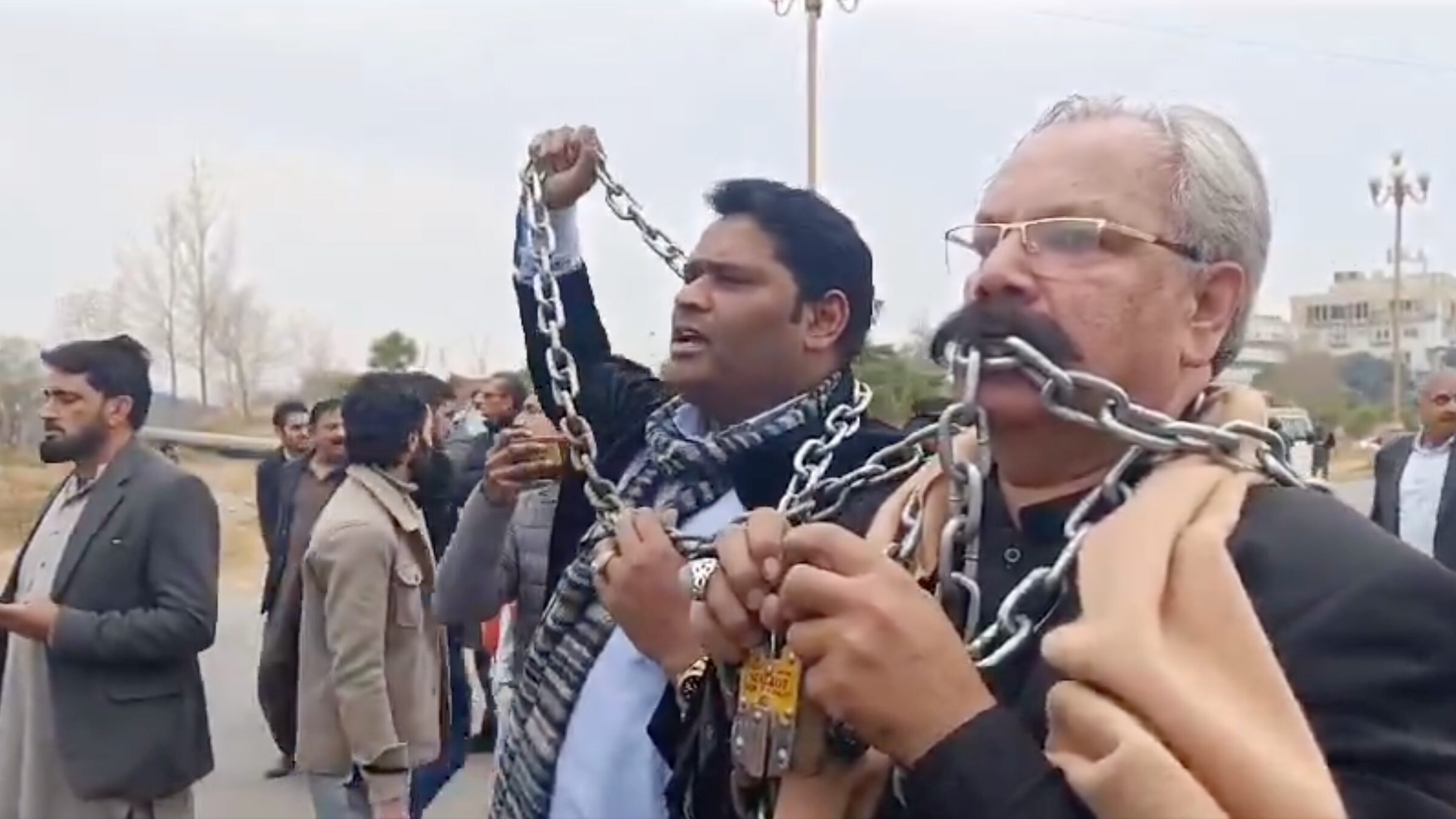 Pakistan’s electronic media law hampers press freedom, claims world’s largest journalist federation