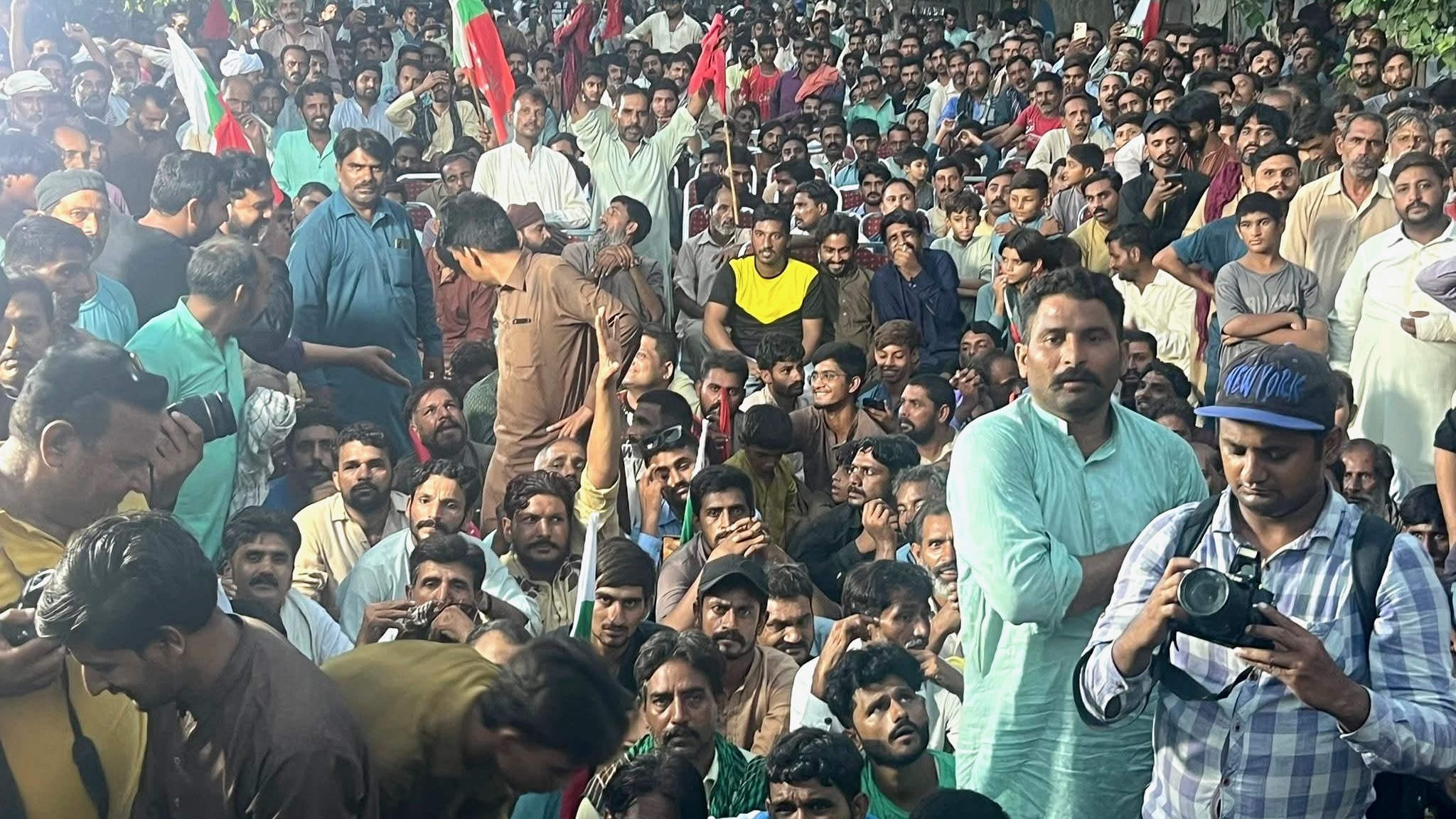 Textile workers in Pakistan’s Punjab mobilize to demand better wages, proper implementation of labor rights