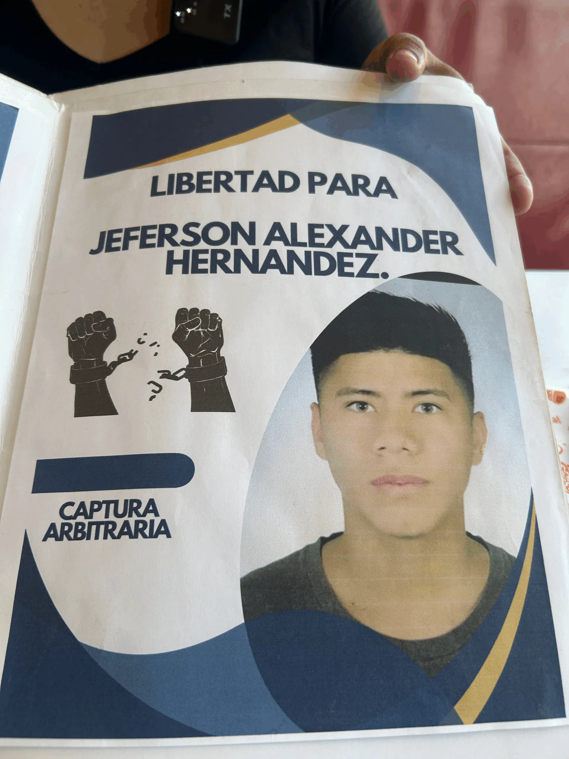 A poster demanding freedom for Jacqueline’s son, Jefferson Hernández