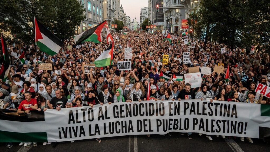 Palestine solidarity protests continue to grow across Europe : Peoples Palestine solidarity protests continue to grow across Europe : Peoples