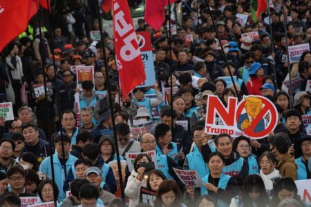 Trump met with popular protests in South Korea over tariff war and coercive policies (1) mass protest in South Korea against Trump visit