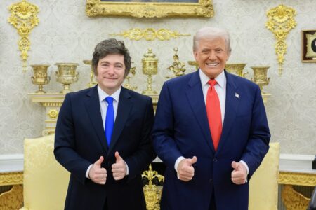 Milei reverses his popularity crisis and triumphs in legislative elections (1) Milei and Trump