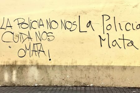 peru mobilizations graffiti 2 Peru streets against police repression