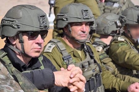 Netanyahu makes provocative visit to southern Syria as Israeli-Syrian security talks reach deadlock Israeli Prime Minister Benjamin Netanyahu (L) alongside senior Israeli officials tour the buffer zone on the Syrian side of the Israeli-occupied Golan Heights on November 19, 2025.
